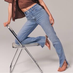 Abercrombie Ultra High Rise 90s Straight Jean Size 35/20S Split Hem Medium Wash
